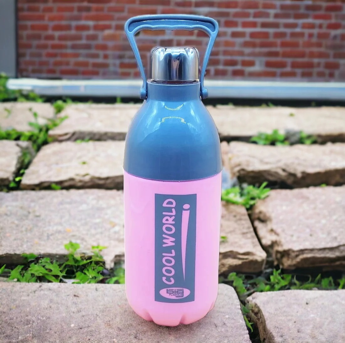 Big Cool World 1400 Plastic Insulated Water Bottle - 1350ML